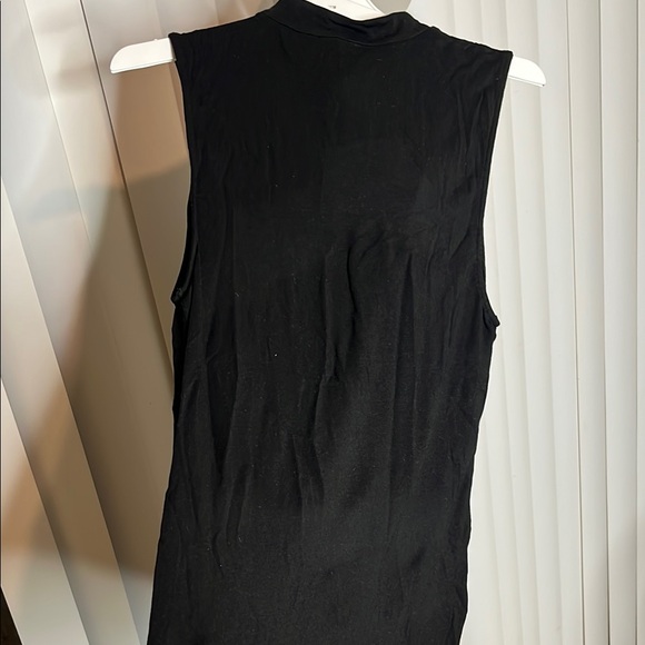 Express Black Cut Out Sleeveless Top - Picture 8 of 8